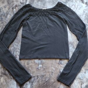 Black Long Sleeve Crop Top